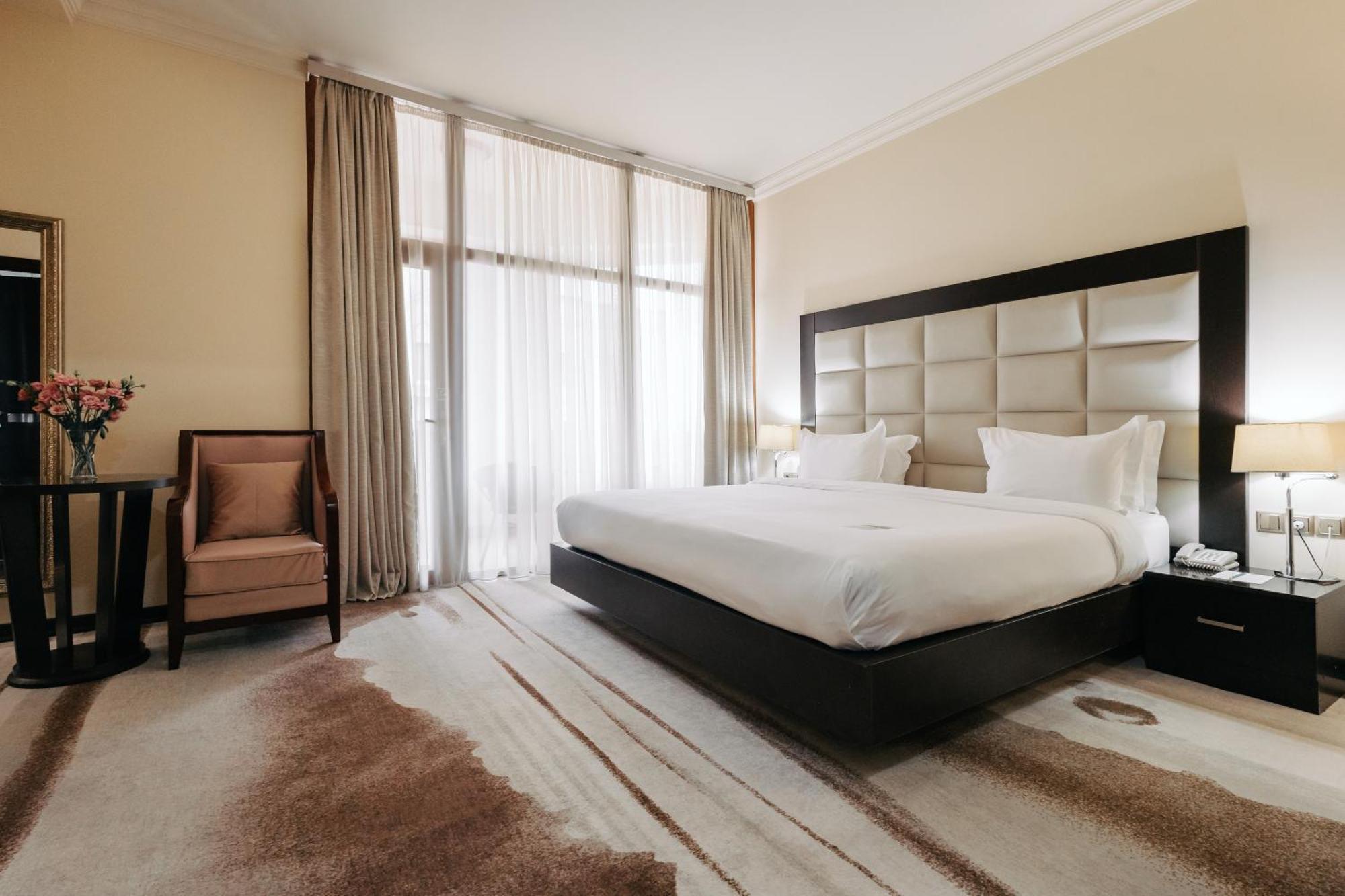 Paris Hotel Yerevan Luaran gambar